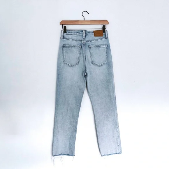 Aritzia Denim Forum Arlo Hi-rise Straight Jean - Size 26 - Picture 2 of 8